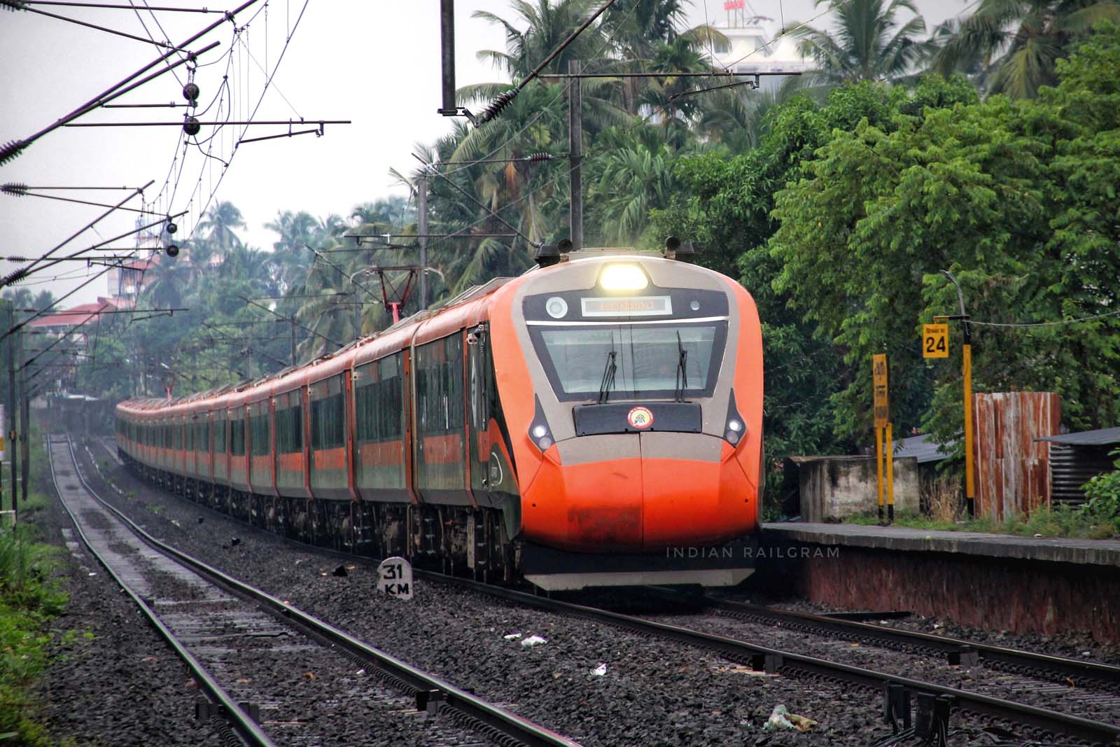 Train Photo 9